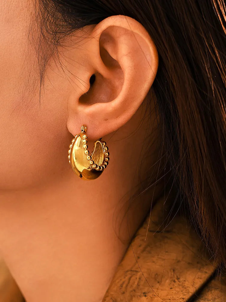 Small Bead Double C Earrings Titanium Steel Gold Plated Commuter Exquisite Versatile Earrings
