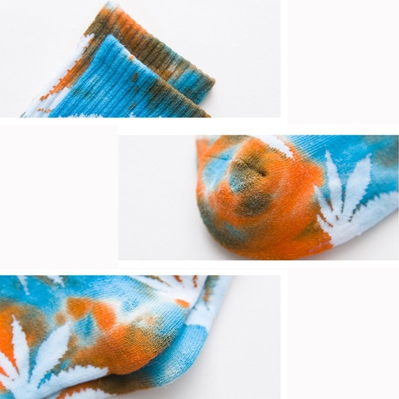 Personality Printing White Maple Leaves Men Colorful Cotton Socks Hip Hop Street Skater  Socks
