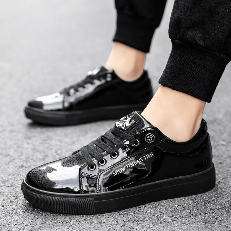 Fashionable board shoes low cut trendy casual sports shoes shiny flat bottomed trendy shoes